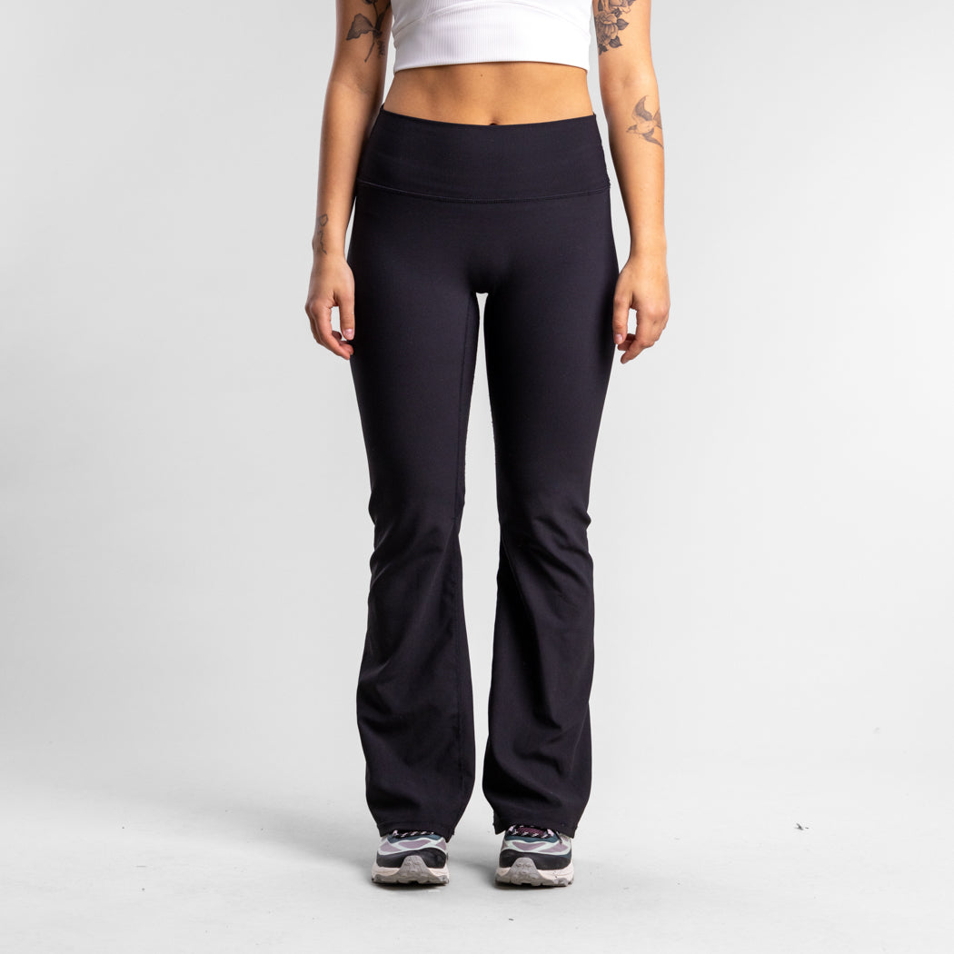 Agile Flared Legging Women's BLACK