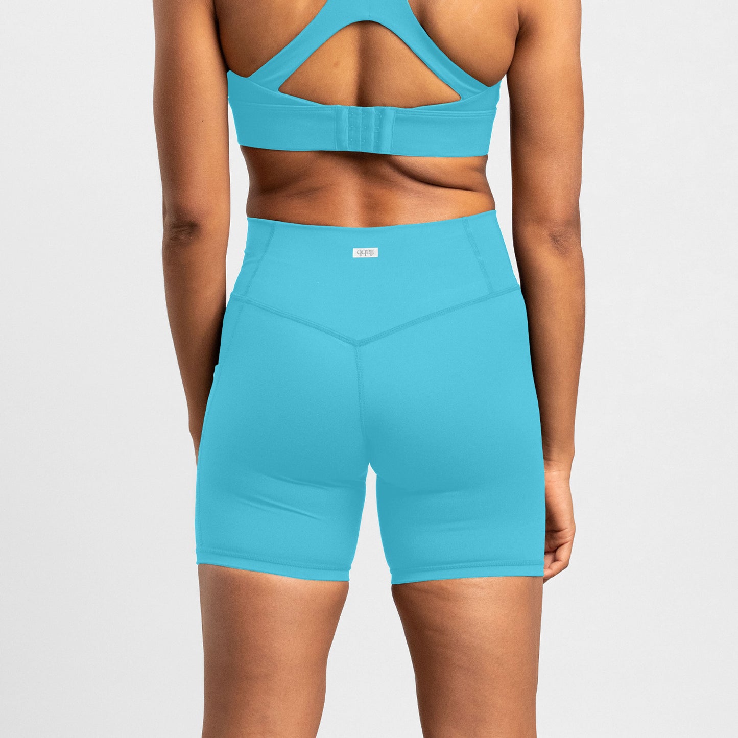 Velocity 6" Mid Short Women's AQUA